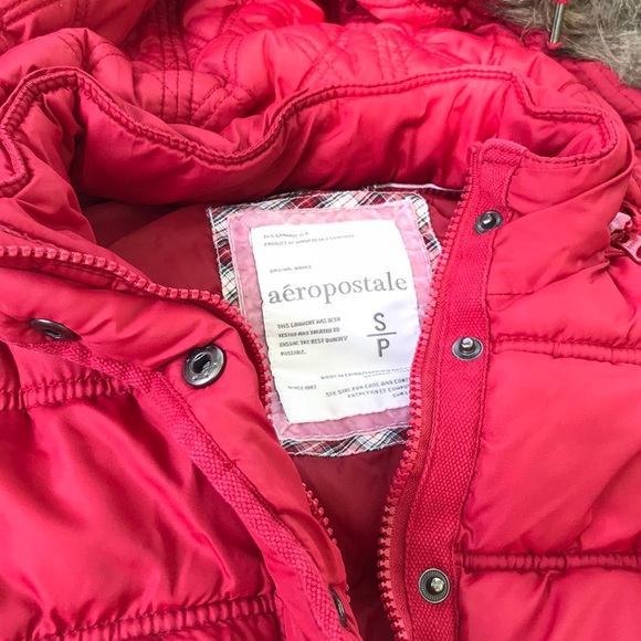 Aeropostale Red Zip Up Puffer Vest Removable Faux Fur Hat Hood Hoodie Small S - Picture 3 of 16